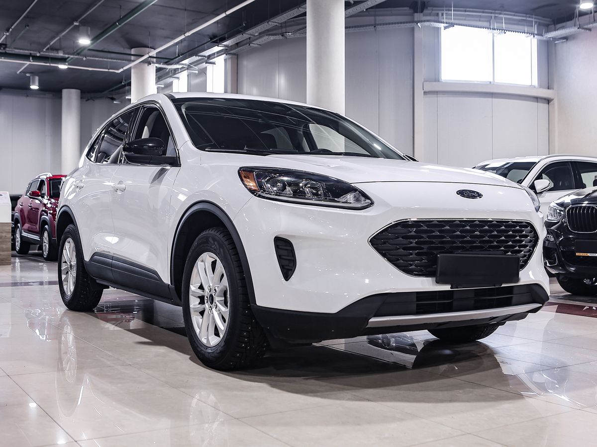 Купить Escape с пробегом