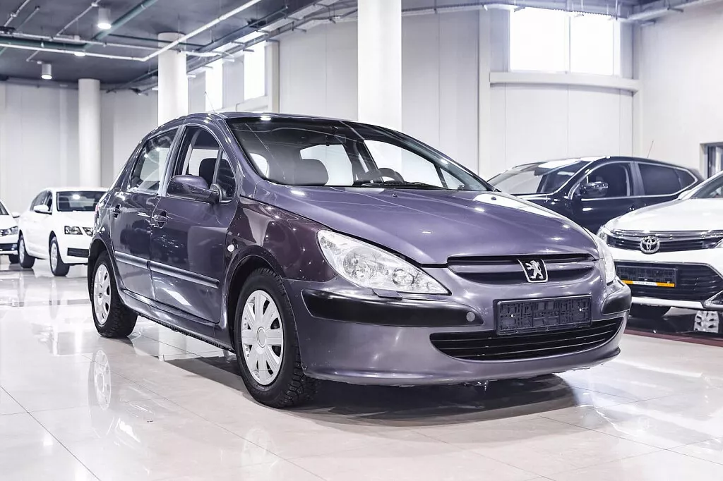 Купить 307 с пробегом