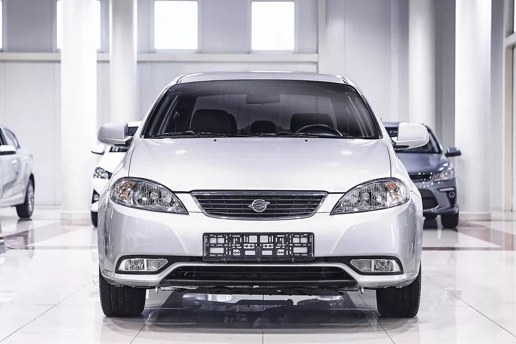 Купить Gentra с пробегом